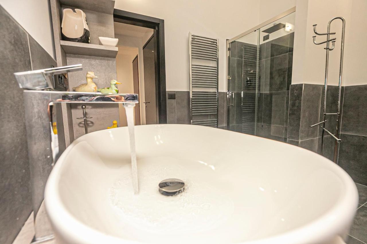 Le Papere In Centro - Downtown Ducks Apartment *